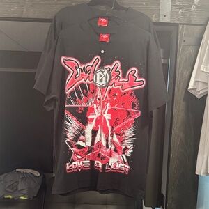 Evil vice Graphic Short-Sleeve Tee in Black and Red by